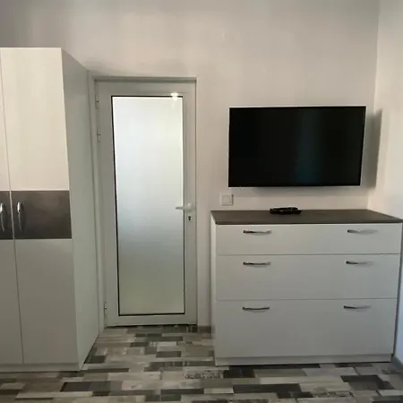 Apartamento Omorfi *